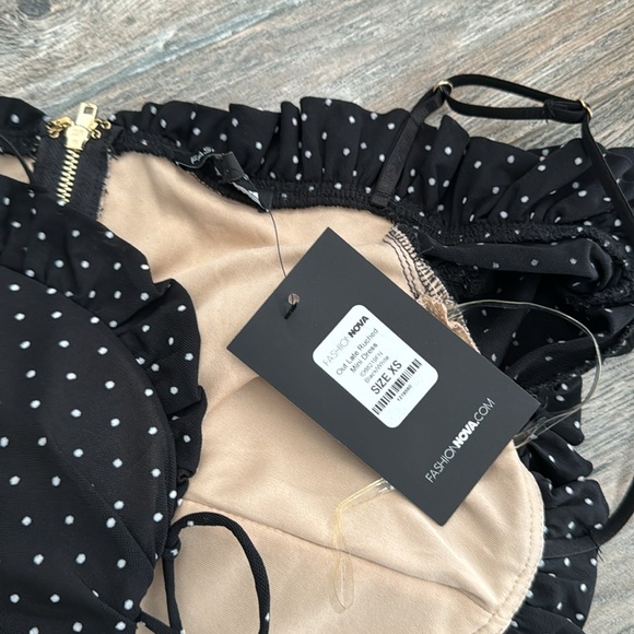 FASHION NOVA DRESS - Picture 4 of 5